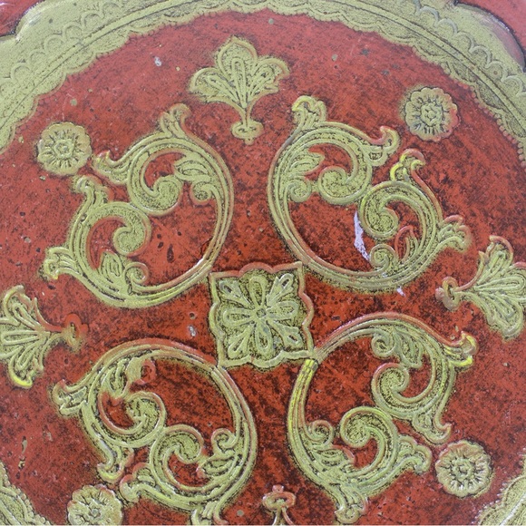 Small Round Vintage Italian Florentine Tray - Picture 3 of 5